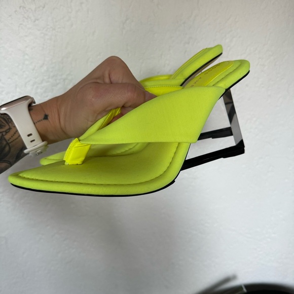 Good American Neon Yellow/Clear Heels - Size 6 COMFY! - Picture 2 of 3